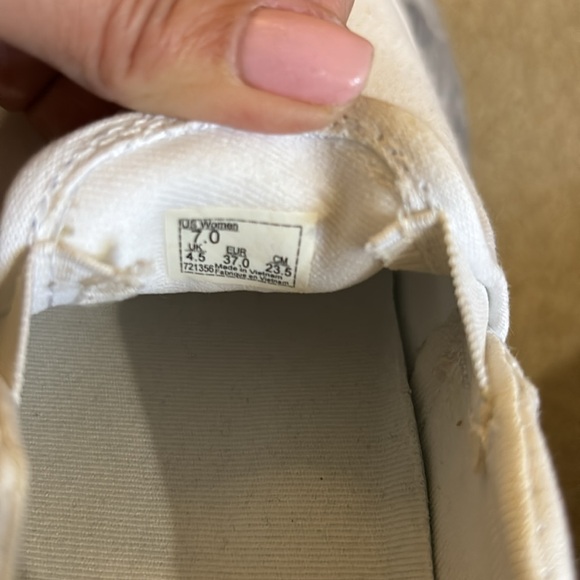 White vans - Picture 5 of 5